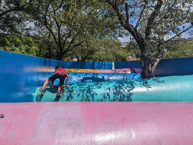 【さがみ湖MORI MORI】子供が夢中になるアスレチック「ピカソのタマゴ」