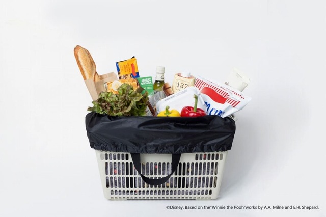 お会計後のレジカゴにバッグをセットして詰めるだけ