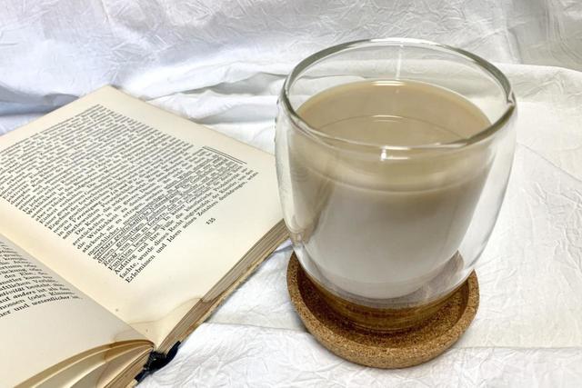 【IKEA（イケア）　PASSERAD パッセラド】コルクのコースターを合わせて使うとよりおしゃれに！