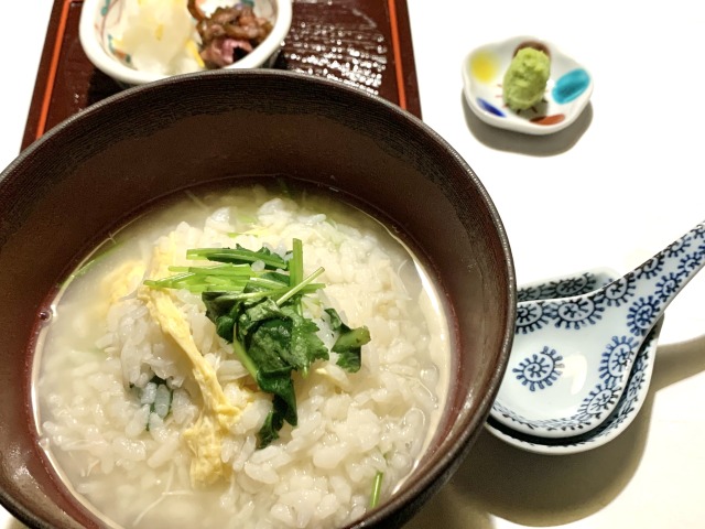 「蟹すき」のシメは雑炊で