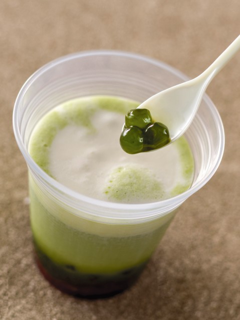 ホット抹茶ミルク（タピオカ&ストロベリー入り）450円