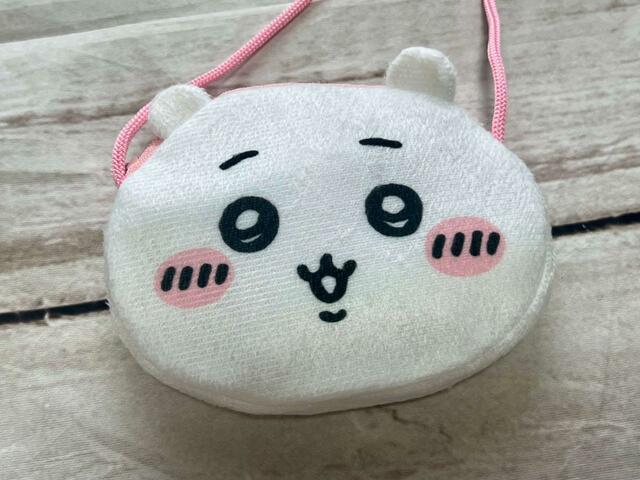 【キャラぱふぇ　Vol.99　2023年11-12月号付録】大人が使う場合はコスメを入れるのがおすすめ！