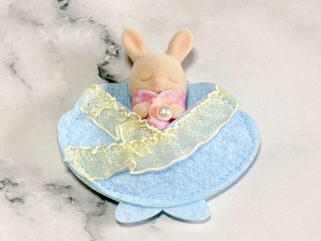 おくるみに赤ちゃんをイン。か、かわいすぎる〜！