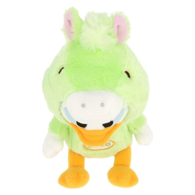 ぬいぐるみ 3,400円|東京ディズニーリゾートお正月グッズ|販売店舗:東京ディズニーランド「グランドエンポーリアム」、東京ディズニーシー「タワー・オブ・テラー・メモラビリア」|発売日:2025年11月17日(月)