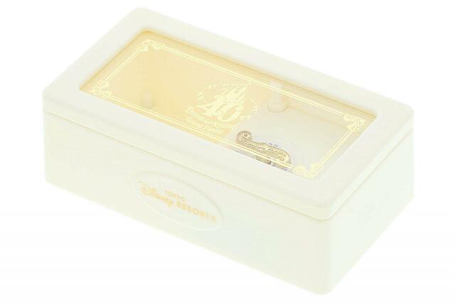 オルゴール 4,500円｜東京ディズニーリゾート40周年“ドリームゴーラウンド”グランドフィナーレ スペシャルグッズ｜発売日：2024年1月23日（火）｜販売店舗：東京ディズニーランド「グランドエンポーリアム」、東京ディズニーシー「エンポーリオ」