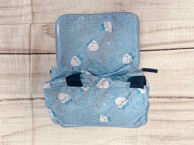 くるっと返して、ファスナーを閉めていきます