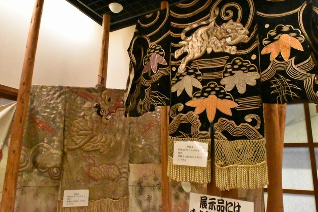 神楽の高価な衣装