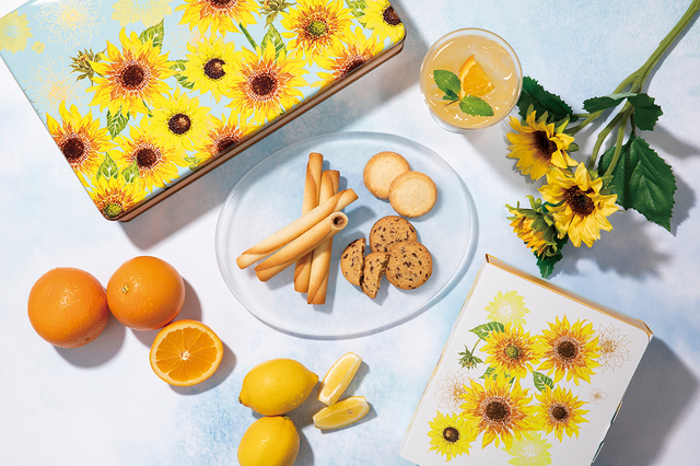 「カドー ドゥ レテ」【贈っても貰っても嬉しい！ヨックモックと日比谷花壇がコラボで贈るひまわりのクッキー缶】