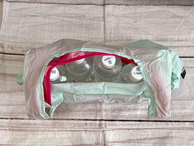 550mlのペットボトルは5本収納可能