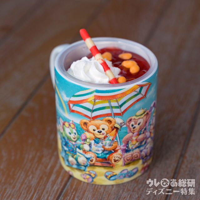 「ダッフィーのサニーファン」ストロベリー＆オレンジムース、スーベニアカップ付き
