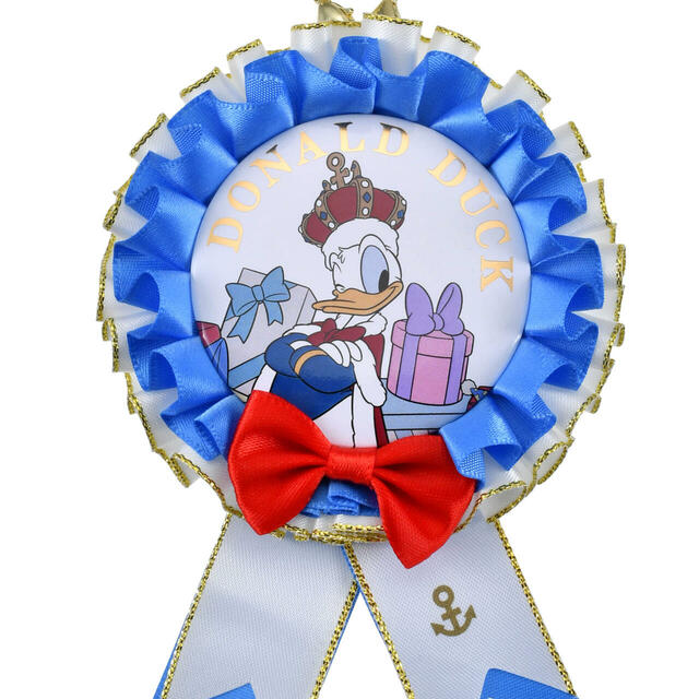 ドナルド 缶バッジ ロゼット チェーン付き DONALD THE KING BIRTHDAY 1,200円