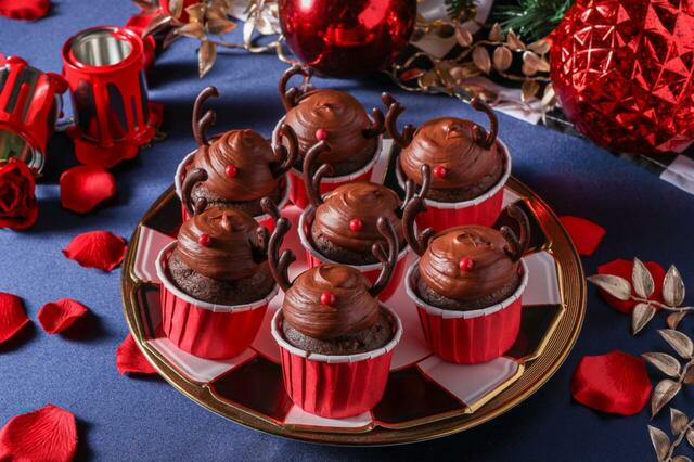 「貴賓 赤鼻のトナカイ」<期間:2025年11月8日~12月28日>【不思議の国のアリスの世界観で楽しむスイーツビュッフェ♪ヒルトン福岡シーホークで『アリスのクリスマス晩餐会』開催】