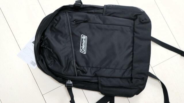 【コールマン ウォーカー25】重さは約610g。サイズは横31×縦45×マチ20cmです