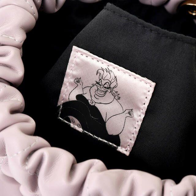 アースラ、フロットサム＆ジェットサム ショルダーバッグ チャーム付き DISNEY VILLAINS 4,900円