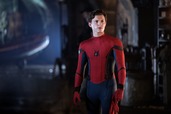 『スパイダーマン：ファー・フロム・ホーム』6月28日（金）　世界最速公開！ソニー・ピクチャーズ エンタテインメント©2019 CTMG.  © & ™ 2019 MARVEL. 