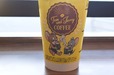 【トムとジェリー×タリーズコーヒー】ドリンクカップは前後でイラストが異なるので360度かわいいです♪