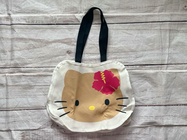 キティちゃんのお顔形ダイカットトートバッグ♪