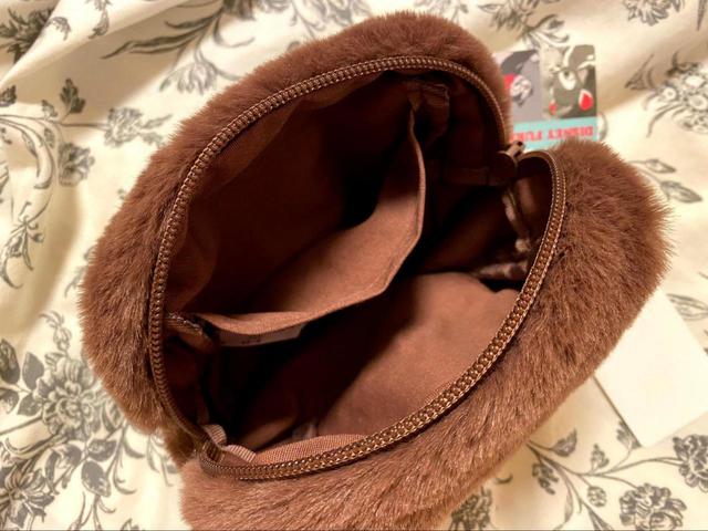 【ユニクロ ポーチ チップとデール】内ポケットがついています