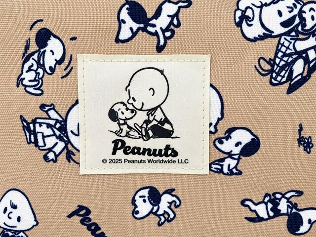 【ニトリ LOGOS SNOOPYミニセミルナバスケット】スヌーピーやチャーリー・ブラウンが描かれています♪