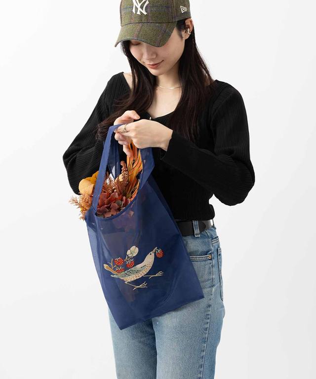 【Jubilee ウィリアムモリス柄 オーガンジー 刺繍エコトートバッグ】デリケートな素材を使用しているため、鋭利なものや重たいものなどを入れる際はご注意を