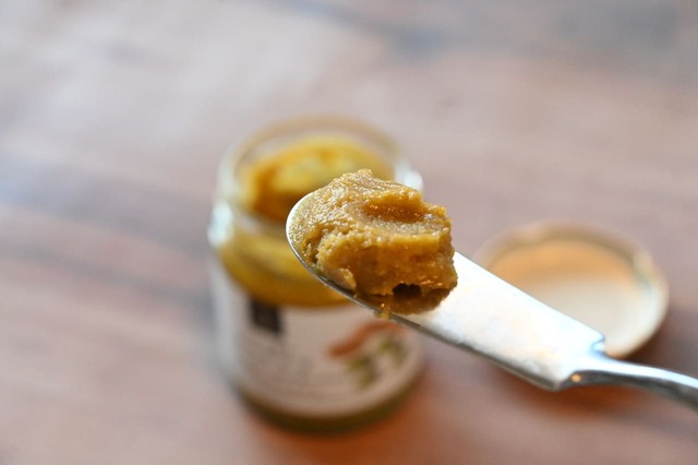 【久世福商店】しっかりとした風味の「パンに塗る ピスタチオ」