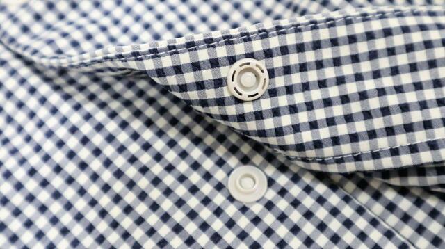 【ワークマン シアサッカーストレッチ 半袖シャツ】スナップボタンで留めやすい！