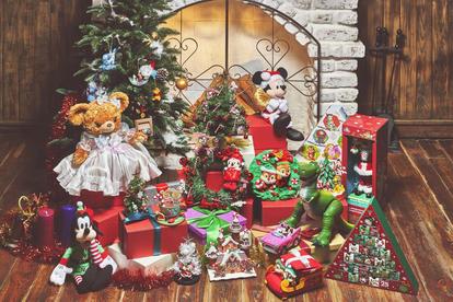 ディズニー】クリスマスのおうちデコレーション&ファッション雑貨を