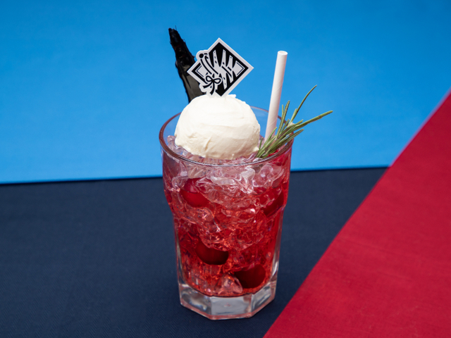 呪いの女王/950円(税込1,045円)