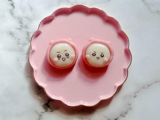 泣いているちいかわと勇ましいお顔のちいかわをチョイス。どちらの表情もキュート！