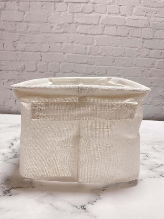 【CanDo（キャンドゥ）×LOVEHOME】持ち手付き収納ボックス（税込220円）