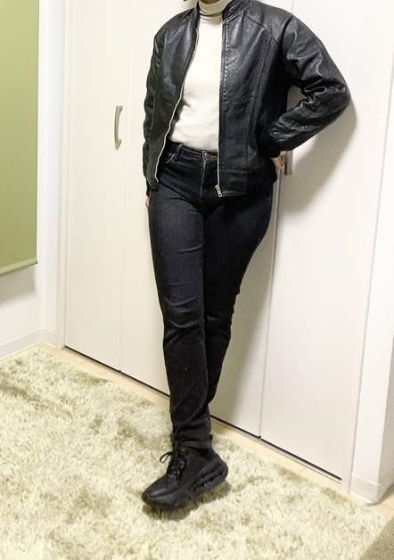 【ワークマン マンダムフライギアドライランチャー】カラーはゼニスブルー、ブラックがあります