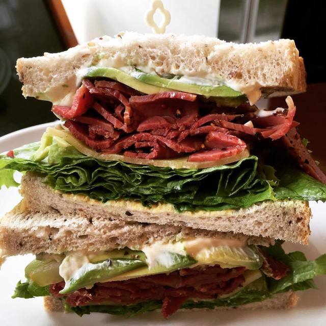 「QINO’S Manhattan New York」のパストラミサンドウィッチ