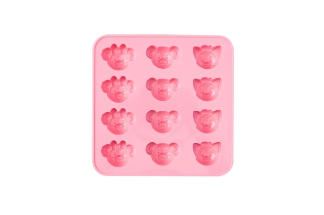 シリコーンモールド ¥1,200 ※縦約18cm × 横約18cm × 高さ約2.5cm｜東京ディズニーシー「スウィート・ダッフィー」スペシャルグッズ（2017年）