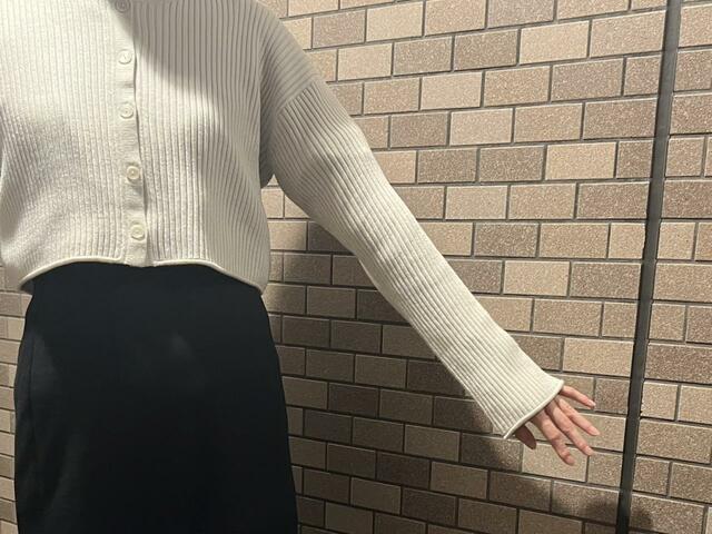 【GU　マルチウェイリブニットワンピース(長袖)】袖は長めです