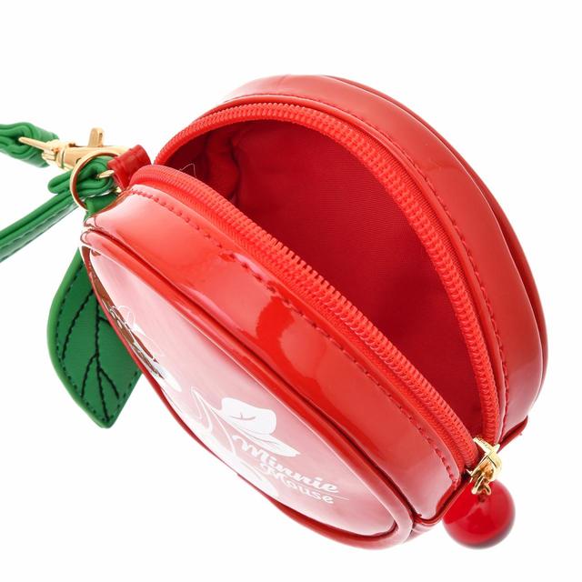 さくらんぼ風ポーチ 2090円