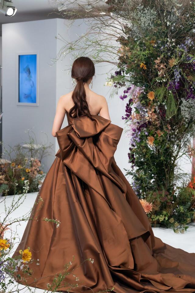 「ST」新作ウェディングドレス