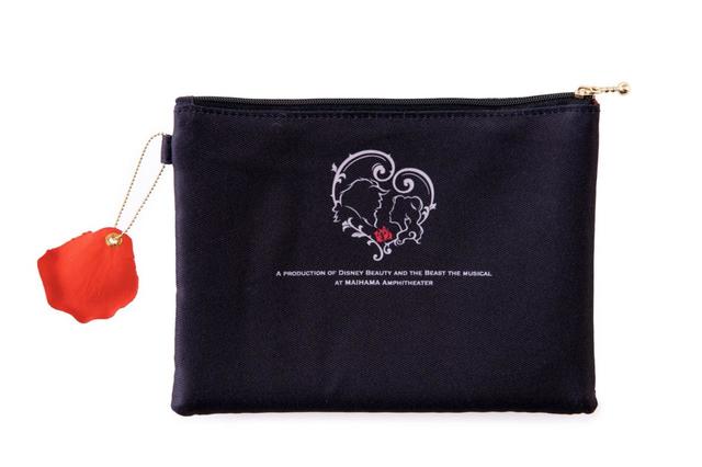 平ポーチ 2,300円｜サイズ：W200mm×H145mm｜劇団四季 ディズニーミュージカル『美女と野獣』東京ディズニーリゾート内舞浜アンフィシアター公演オリジナルグッズ