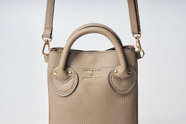  ブランド定番デザインのハンドル