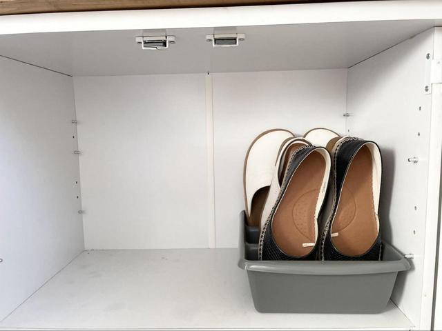 【ニトリ　3倍収納 シューズスペーサー フィット】縦のスペースが必要なため、靴の大きさによっては要注意