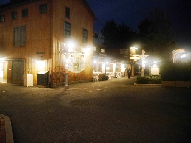 元々は缶詰工場のグランドバンクスキャナリー。©Disney