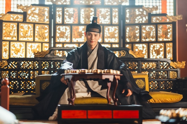 Netflixシリーズ『暴君のシェフ』独占配信中