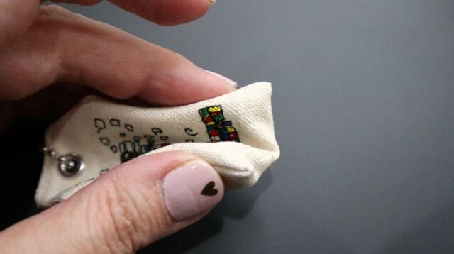 【こまもり】中が綿で柔らかいので、どこに付けてもなじみそう  