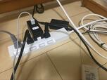 【収納前】電源タップ周りもカオスな状態