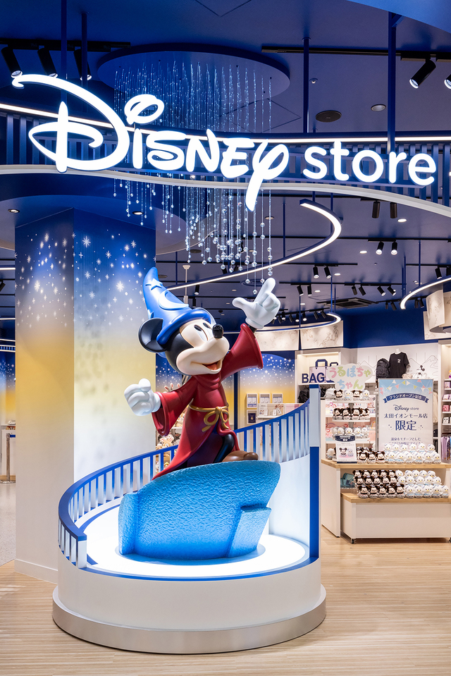 【ディズニーストア 太田イオンモール店】入口のようす