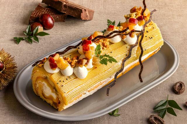 「スイートポテトロール」＜期間：2025年10月1日〜11月27日＞【“栗・芋・かぼちゃ×濃厚ショコラ”の魅惑のスイーツの饗宴♪ナイトスイーツブッフェ「Sweets Parade」で秋の夜長を大満喫！】