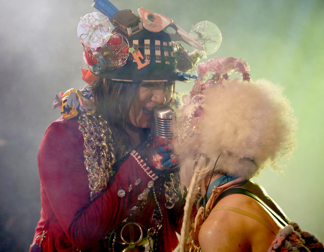 えんそく・ぶう(Vo)/Joe(G)