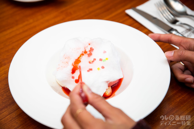 東京ディズニーリゾート35周年“Happiest Celebration!”グランドフィナーレ スペシャルコース 2,480円｜東京ディズニーランド「イーストサイド・カフェ」