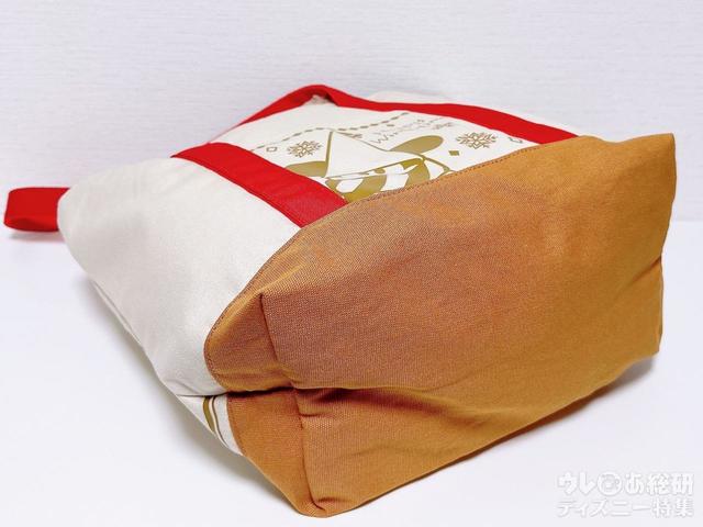 底は茶色で汚れが目立ちません