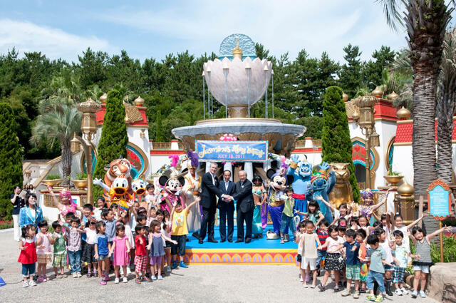 東京ディズニーシー「ジャスミンのフライングカーペット」オープン ©Disney