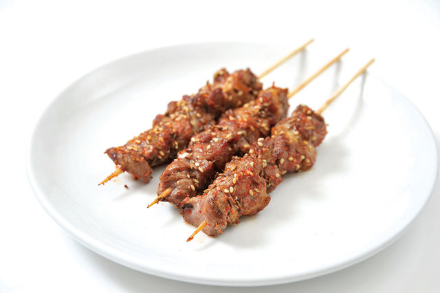 味坊（神田）　羊肉串（5本） 1000円